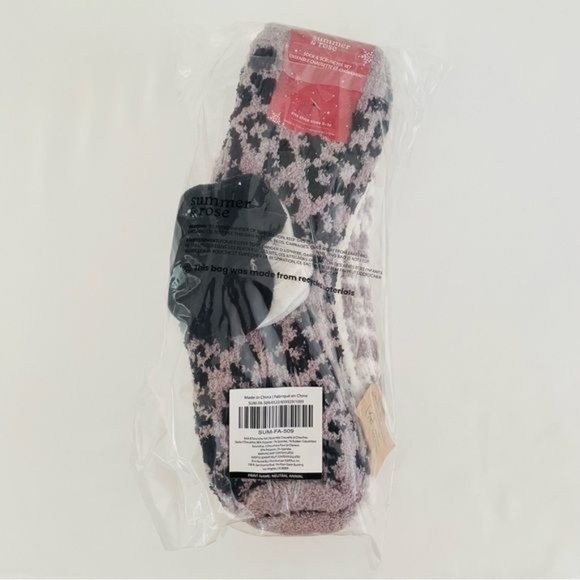 Summer and Rose Scrunchie Fuzzy Sock Duo Featuring Animal Print Pattern New - Picture 3 of 9